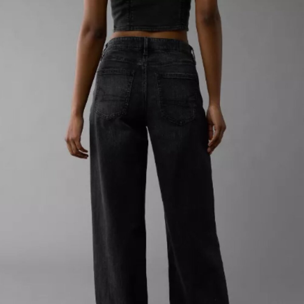 AE Strigid Super High-Waisted Ultra Wide-Leg Jean